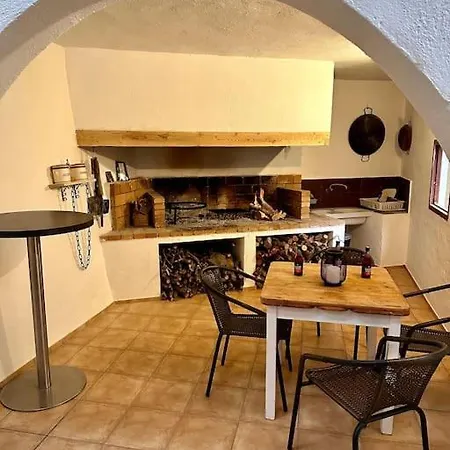 샬레 Sea View House With Large Terrace